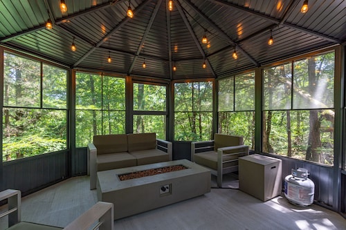 Modern High End Cabin #2 on Horsehead Lake