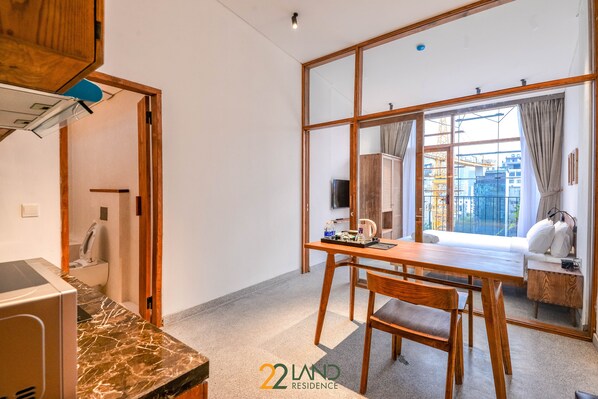 Bungalow urbano | Baño | Regadera, regadera con hidromasaje, amenidades de baño de diseñador