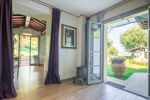 Interior - Villa Collesole by MMega (Rignano sull'Arno)