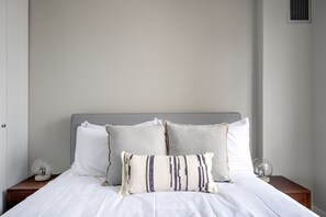 2 dormitorios, tabla de planchar con plancha, wifi y ropa de cama