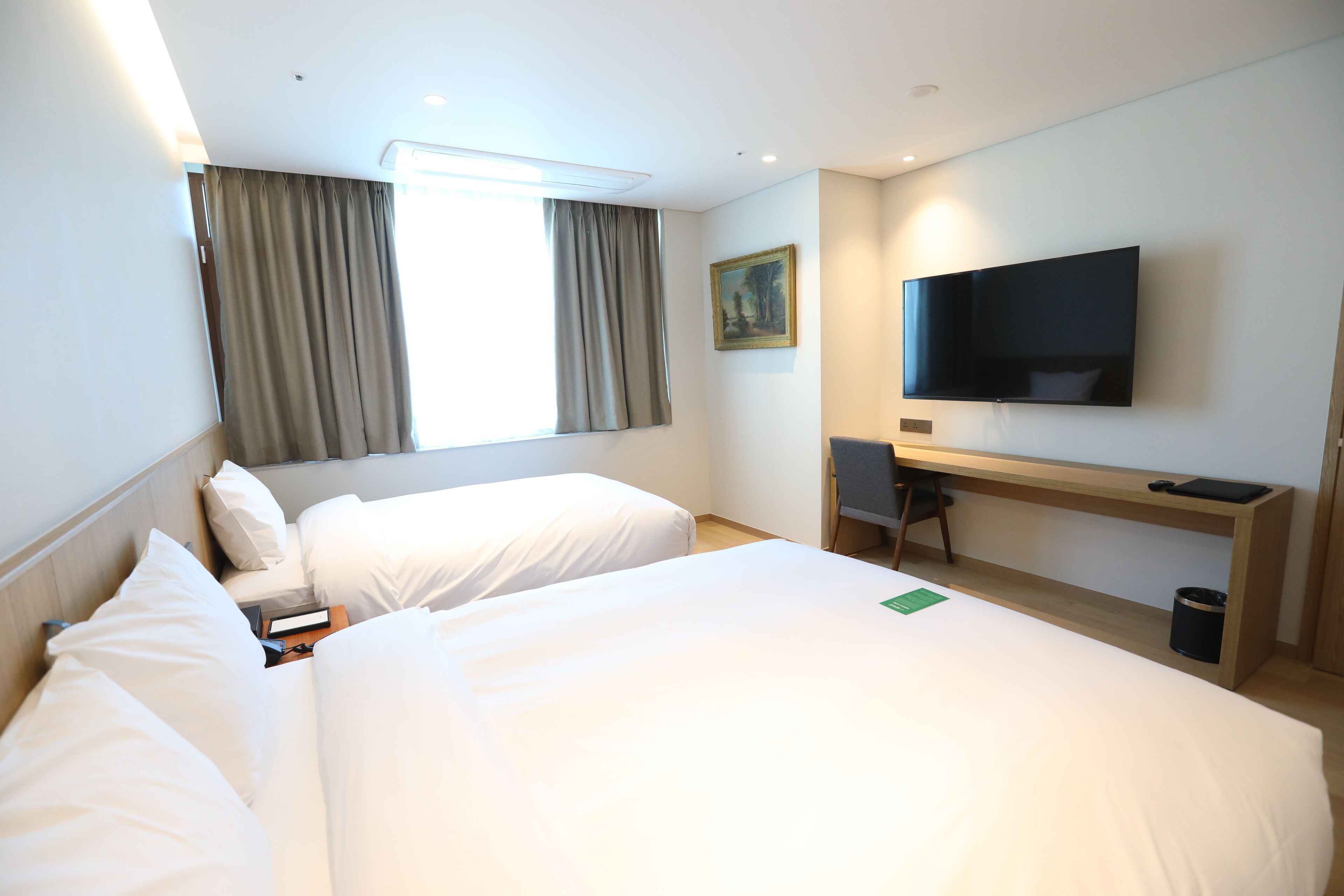 in-room safe, blackout curtains, soundproofing, free wifi