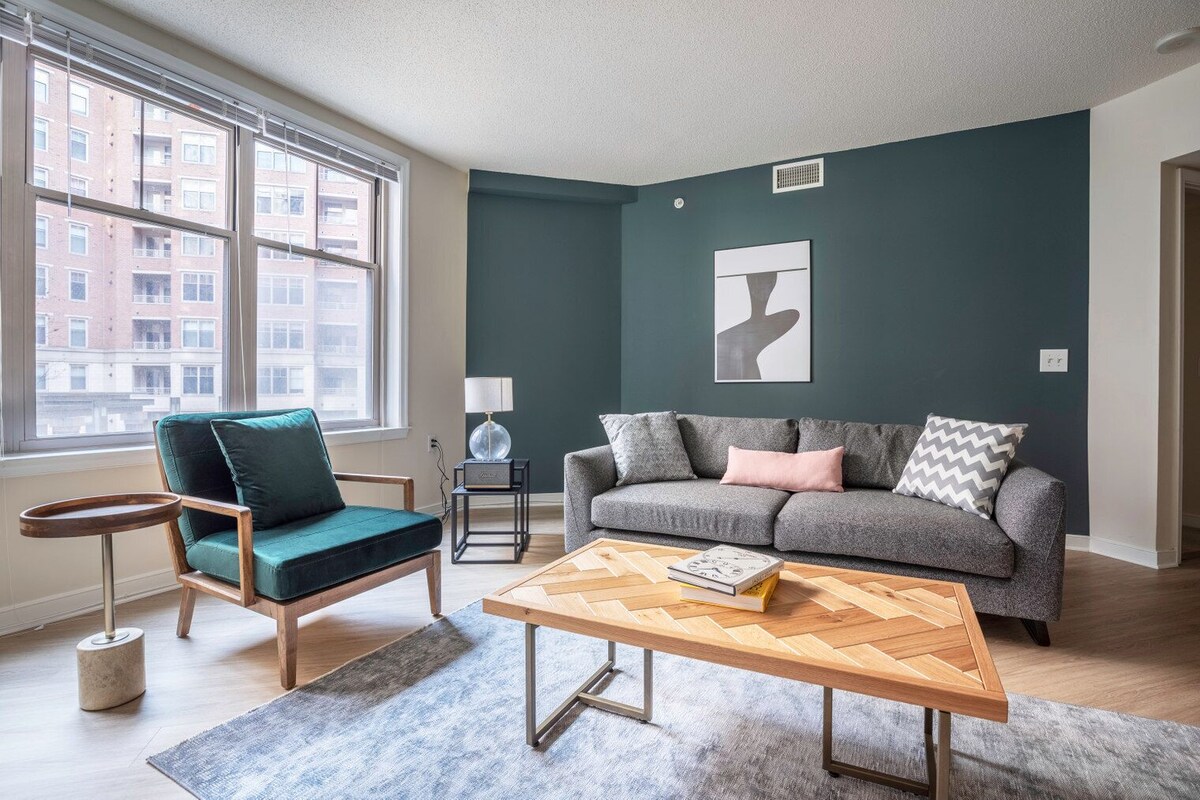 Cozy Foggy Bottom 1BR w/ Gym, Pool, DM, nr. Georgetown, by Blueground
