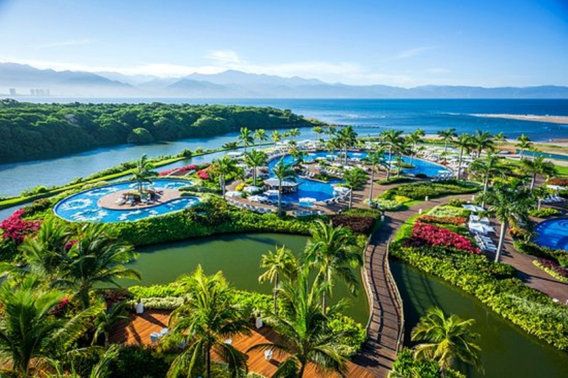 Innenpool, Außenpool