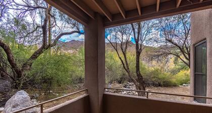 A Spectacular Retreat with Amazing Mountain Views!