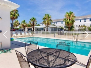 Outdoor pool - One block from the beach at Pompano Joes with large patio golf carts allowed  (Miramar Beach)