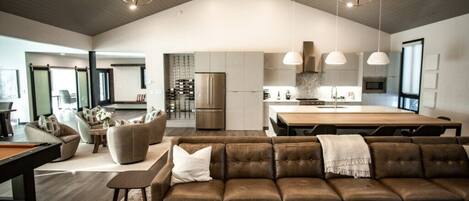 TV, books, stereo, offices