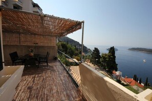 Appartement (One Bedroom Apartment with Terrace) | Vue de la chambre