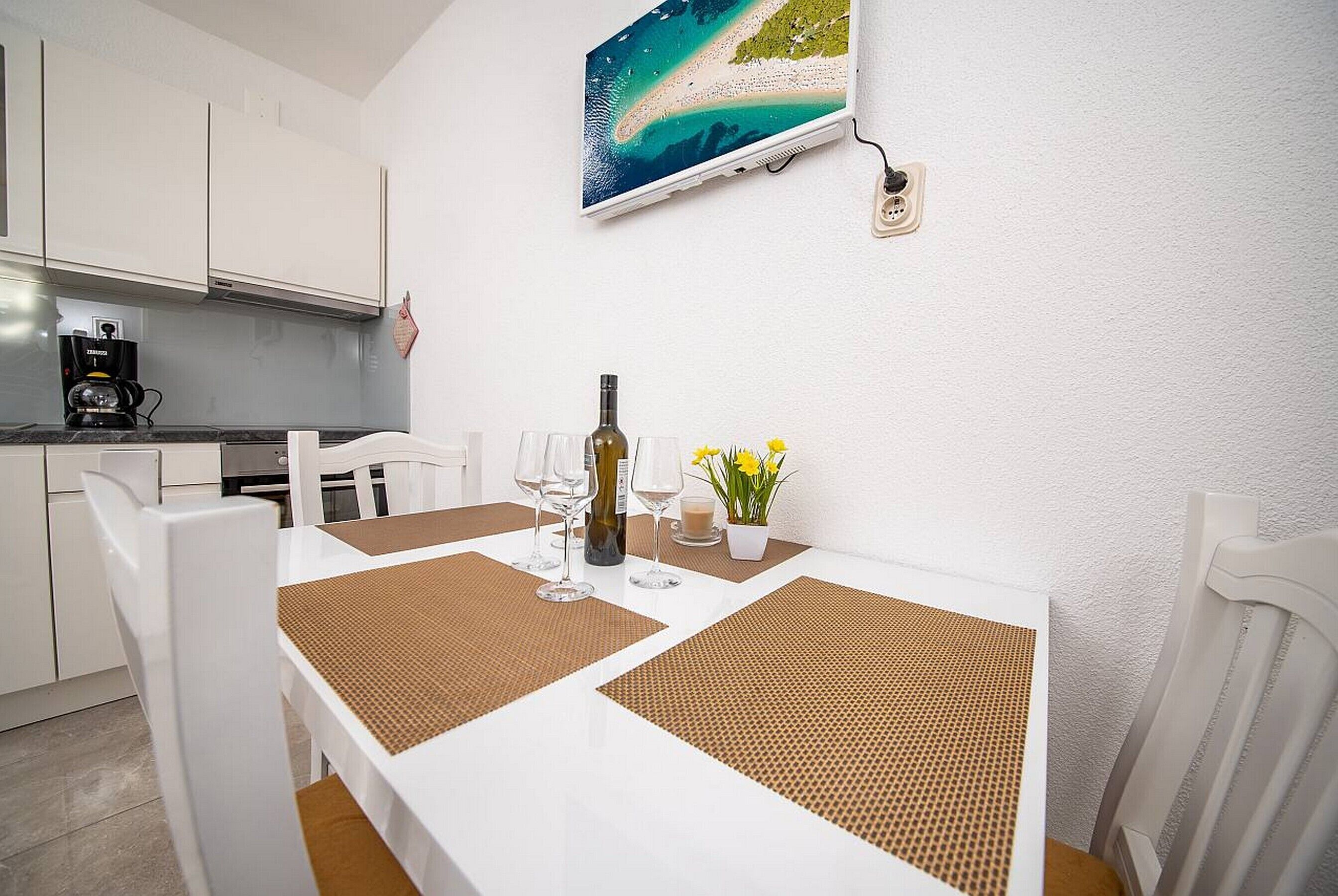Apartment (Standard Apartment with Terrace) | Dining room