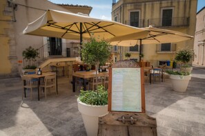 Terrace/patio - Locanda LoSteri (Ragusa)
