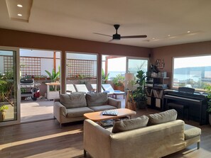 Sala de estar en el lobby