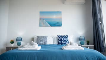 Deluxe Double Room, Balcony | Hypo-allergenic bedding, down comforters, in-room safe