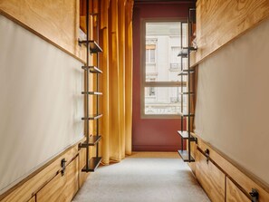 Blackout curtains, soundproofing, free WiFi, bed sheets - Jo&Joe Paris Nation - Hostel (Paris)