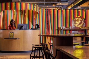 Living area - Jo&Joe Paris Nation - Hostel (Paris)