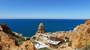 Beach/ocean view - Casa Ferrolho , walk to beach and Carvoeiro centre (Carvoeiro)
