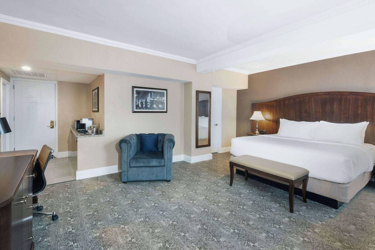 In-room safe, desk, laptop workspace, blackout drapes