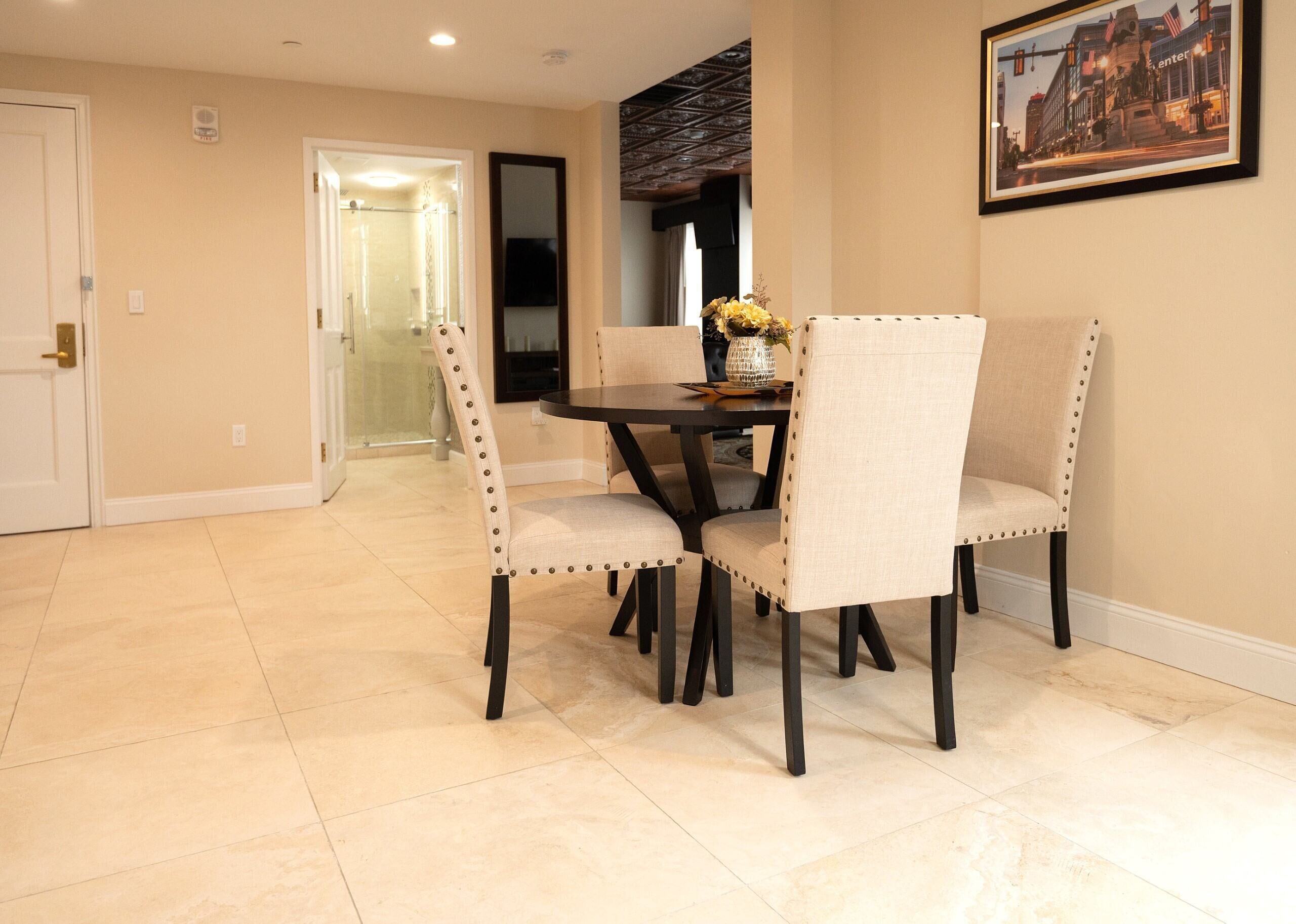 penthouse, 1 king bed, non smoking (suit) | private kitchen | mini-fridge, coffee/tea maker