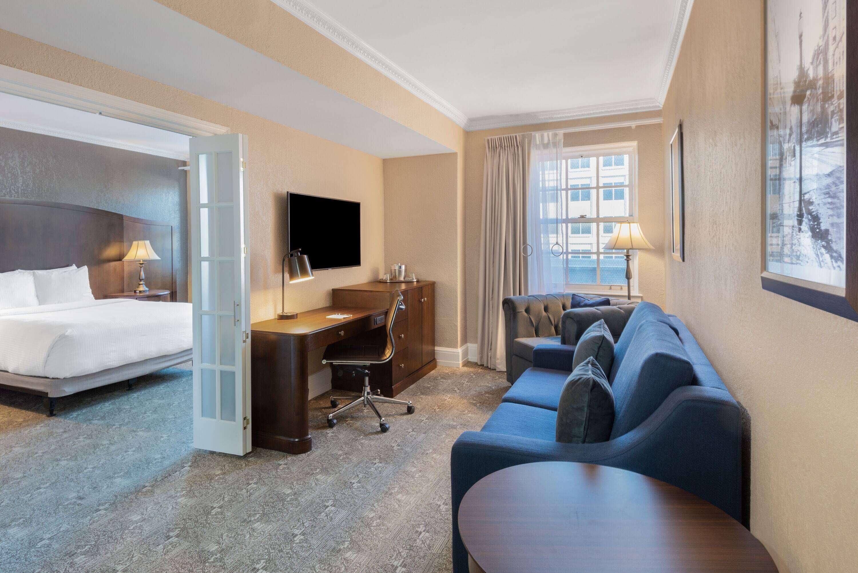 Suite, 1 Bedroom (1 King Bed)