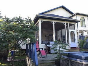 Terrace/patio - Suite St-Maurice, private spa (St-Boniface de Shawinigan)