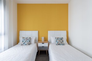 2 slaapkamers, een strijkplank/strijkijzer, gratis wifi, beddengoed