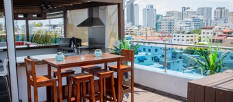 8 Bedrooms Penthouse, Jacuzzi & Private Terrace