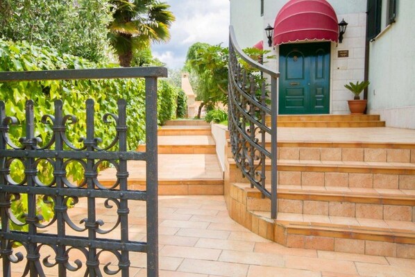 Enceinte de l’hébergement