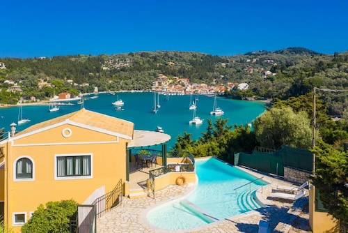 Thanasis - One Bedroom Villa, Sleeps 4