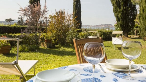 Servei de restauració a l'aire lliure