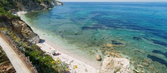 Villa Meridiana on the white cliff of Portoferraio