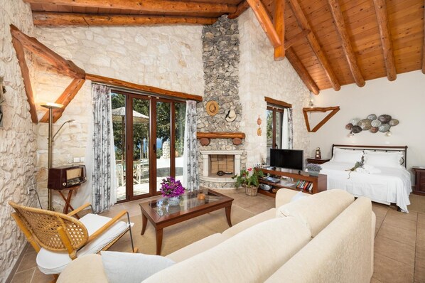 Fireplace, DVD player - Villa Gallini - One Bedroom Villa, Sleeps 2 (Paxi)