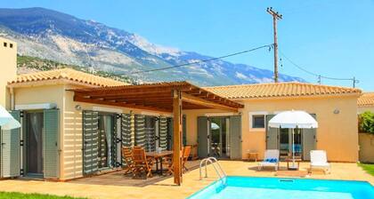 Villa Nora - Two Bedroom Villa, Sleeps 4