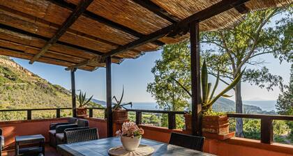 Casa Pucci with incredible views of Lacona