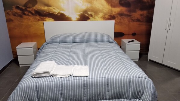 Deluxe-Zimmer | Individuell dekoriert, Verdunkelungsvorh änge, Bügeleisen/Bügelbrett