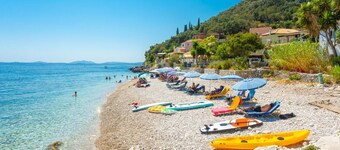 Villa Vasillis - Three Bedroom Villa, Sleeps 7