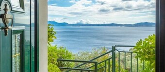 Villa Sofia - Four Bedroom Villa, Sleeps 8