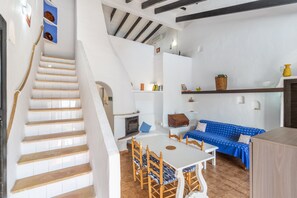 TV, fireplace - Beautiful Vacation Home “Cala Serena Beach 2” with Garden & Terrace (Cala Serena)