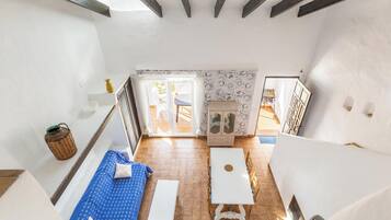 2 slaapkamers, een strijkplank/strijkijzer, gratis wifi, beddengoed