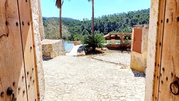 Enceinte de lâhĂ©bergement