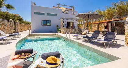 Villa Melina - Four Bedroom Villa, Sleeps 8