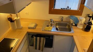 Kühlschrank, Ofen, Herdplatte