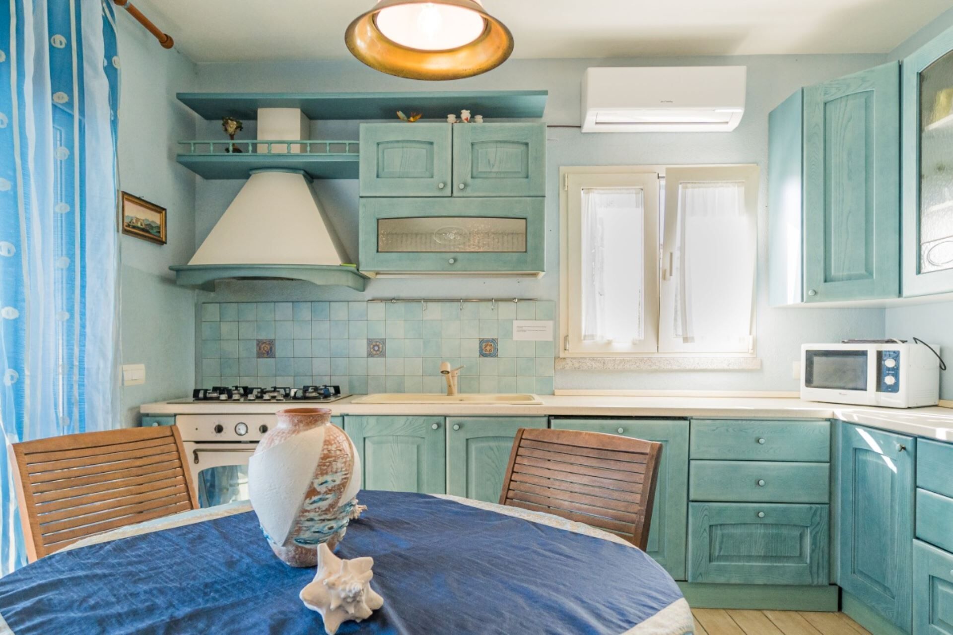 Fridge, oven, dishwasher