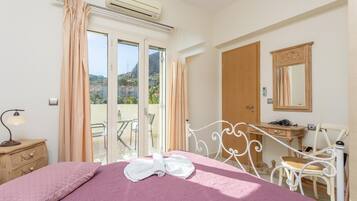 2 bedrooms, iron/ironing board, travel crib, WiFi