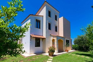 Exterior - Villa Kefalas Large Private Pool, A/C, WiFi (Apokoronos)