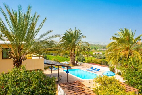 Villa Noni Large Private Pool, A/C, WiFi