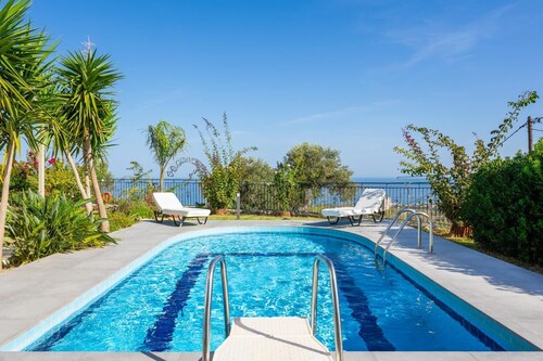 Villa Michalis - Two Bedroom Villa, Sleeps 4