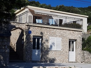 تفاصيل الفندق من الخارج