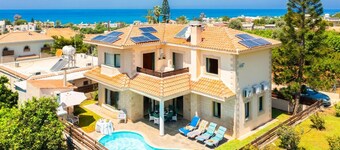 Villa Olivetta - Three Bedroom Villa, Sleeps 7