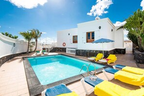 A heated pool - Villa Ramos Dos - Four Bedroom Villa, Sleeps 8 (Puerto Calero)