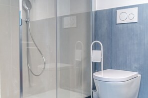 Shower - UN GIARDINO SUL FORNO (Portoferraio)