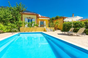 Pool - Villa Russa Alekos - One Bedroom Villa, Sleeps 2 (Afrato)