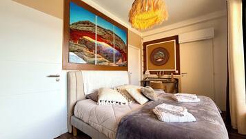 3 chambres, fer et planche à repasser, Wi-Fi, draps fournis